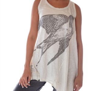 Magnolia-pearl Women's Cream and White Vest